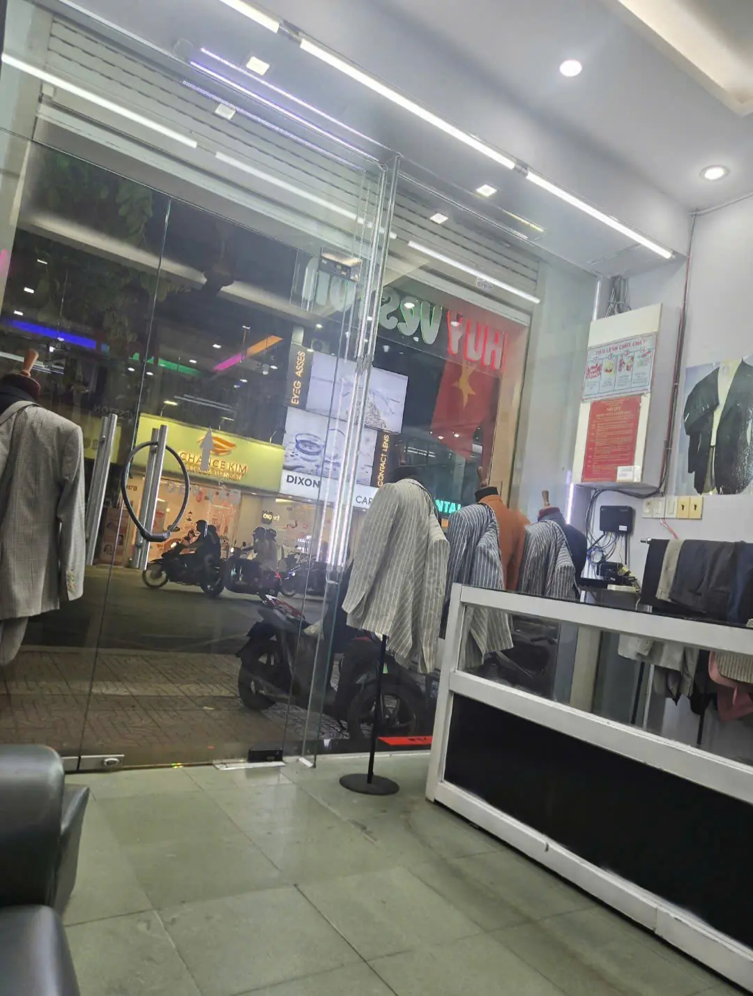 HUY TAILOR 